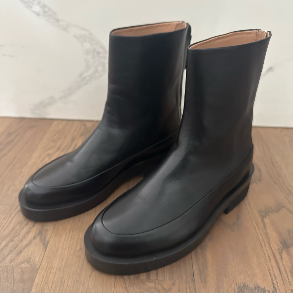 NWT Mansur Gavriel Marion Zip Back Leather Boot in Black 35.5EU / 5.5 US - Picture 4 of 10